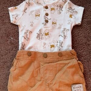 Disney Winnie the Pooh Infant Set - White and Tan